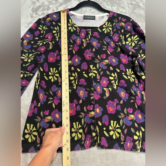Elementz Cardigan Sweater Women’s Medium Purple Floral Grandma Librarian - Picture 6 of 7